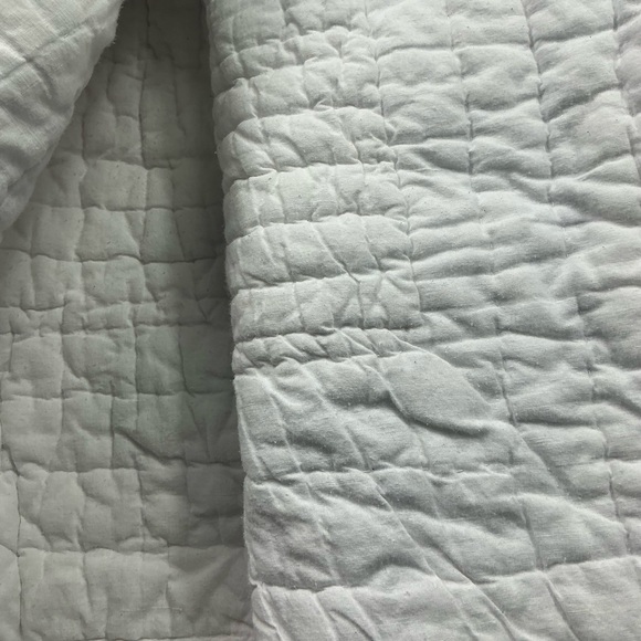 Pottery Barn quilted flag red, white, blue comforter 82 x 102 - Picture 6 of 7